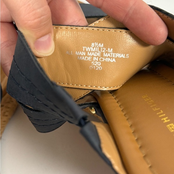 Tommy Hilfiger Mili 2 Wedge Sandal Blue Navy Strap Gold Heel Women 8.5 M - Picture 7 of 9